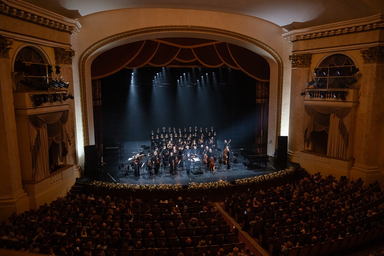 Altro Coro на сцене — Зимний фестиваль, Сочи 2026